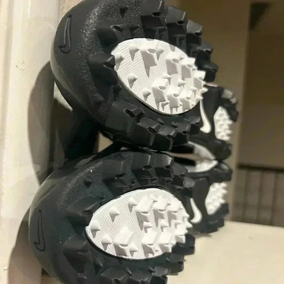 NIKE Men's Land Shark Football Cleats (396231-011) Black/White - Size 7.5 - Picture 9 of 11